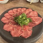 炭火焼肉・にくなべ屋 神戸びいどろ - 上タン