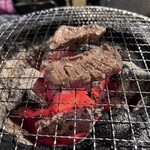 炭焼ホルモン えいた - タン先