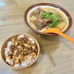 久和 排骨酥麺 魯肉飯 - 