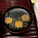 多仁本 - 見事な蓋裏