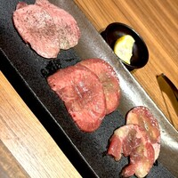 中目黒焼肉 登牛門 - 
