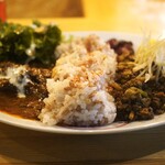 カレーショップ クッテコ - ◾️苺のビーフと葱キーマの合いがけ　1,700円