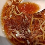麺家 たけ田 - スープの感じ
