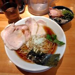 麺家 たけ田 - 醤油らぁ麺と寒鰤丼セット