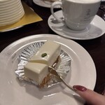 西洋菓子 しろたえ - 