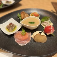 炭火とワインと純米酒 King Momo - 