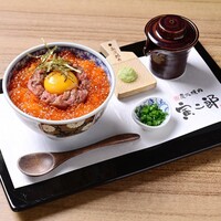 牛ユッケいくら丼