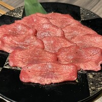 近江うし焼肉 にくTATSU 日本橋室町店 - 