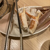 福乃城 - 炭火焼きかに（一度には七輪に乗せ切れないほどたっぷりでした。）