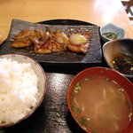 青空 - 豚の生姜焼き定食