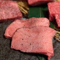 近江うし焼肉 にくTATSU 日本橋室町店 - 