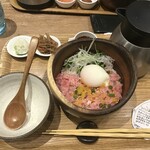 こめらく 贅沢な お茶漬け日和 - ねぎとろ温玉