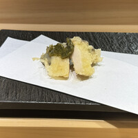 京橋 天冨良と鮨 いしい - 蒸しあわびの天麩羅　肝ソース付