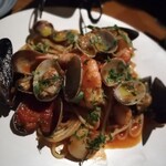 QUAYS pacific grill - 