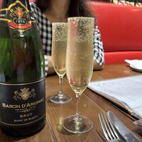 BISTRO DOUBLE -  BISTRO DOUBLE -