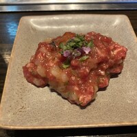 焼肉うしごろ 銀座並木通り店 - 白エビユッケとりわけ　ver. 白エビの甘さがお肉にあって美味さup^_^