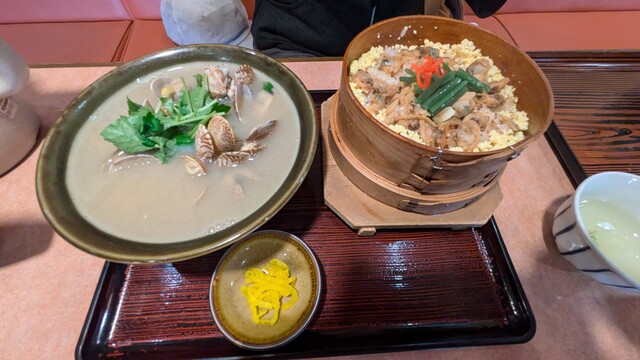 ちゃもろダイニング 新都心のおもろダイニング山葵の姉妹店となる ココ・オモロヤ