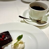 ベンジャミンステーキハウス 六本木 - デザートとコーヒー
                      