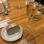 sous le PETIT MARCHE - 