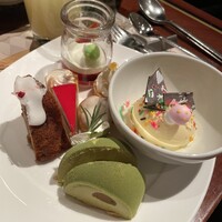 ロビーラウンジ 「マーブルラウンジ」 ヒルトン東京 - 