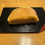 もちたけ - 栗餡どら焼きの断面