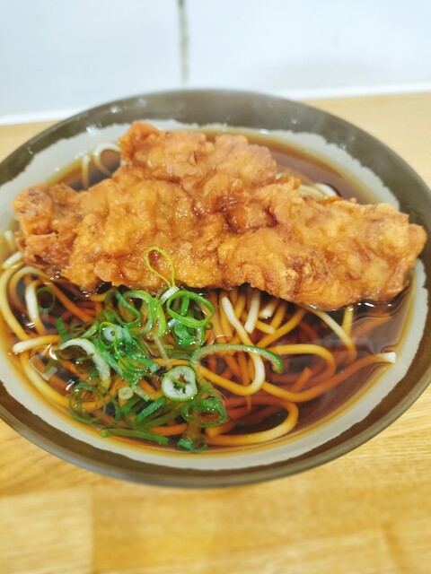 Canon - からあげそば JR我孫子駅名物｢唐揚げそば｣に隠された秘密 山下清ゆかりの｢弥生