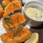 フレンチビストロ Tchin-Tchin GORO - サーモンのレアカツ