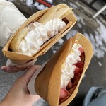 カワトクレープ - ホントノチョコバナナホイップクリーム ¥700           ホントノチョコ苺カスタードホイップクリーム ¥800