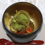 トゥ・ラ・ジョア - 西尾産抹茶のデザート　乾燥マンゴー、ココナッツのパンナコッタ、メレンゲのアイスクリーム　(2014/05)