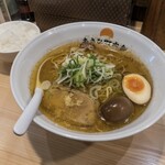 あさひ町内会 - 20年前に恋した味噌ラーメン1050円と煮卵180円とごはん小盛り120円です。個人的に東京における味噌ラーメントップスリーに躍り出たラーメンとなりました。
                                ただかなりストロングスタイルです！