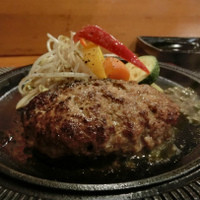 キャラバン - 和牛ハンバーグふっくらうまい