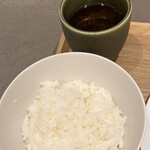 カツレツMATUMURA bis TSURUMA GARDEN - ご飯とアオサの味噌汁