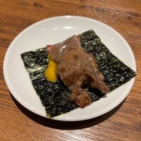 焼肉 うしみつ 恵比寿本店 - ロース肉鮨