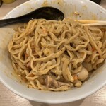ラーメン 鷹の目 - 混ぜ混ぜ後