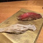 SUSHI TOKYO TEN、 - えのきの昆布じめ　マグロのサクヅケ