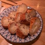 居酒屋 ヨーテル - カマンベールチーズの燻製は芳醇な薫り