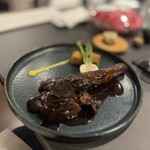 LAINE INAMURAGASAKI - 肉料理　蝦夷鹿骨付きロースト