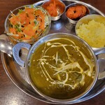 インド・アジアン・カレーハウス カリカ - ほうれん草と野菜のカレー（900円）