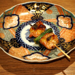 薪鳥新神戸 - 秋田 高原比内地鶏 おび + 生胡椒