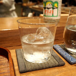 薪鳥新神戸 - 麦焼酎「中々」（ロック）