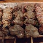 居酒屋 しげ屋 - 焼き鳥各種