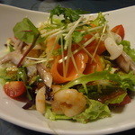 洋食屋ZEN - ⑧サーモン＆魚介サラダ