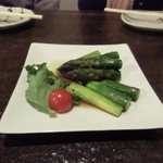 むかしばなし - グリーンアスパラバター炒め