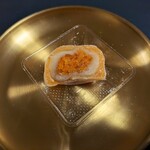 宗家 源 吉兆庵 - 国産干柿を使った季節菓子の「柿甘珠(かきかんじゅ)」