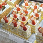 アンテノール - 料理写真:お店の「ショートケーキ」