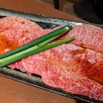 焼肉翔苑 六甲店 - ミスジ1738円