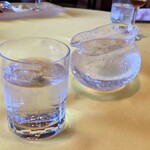 長江SORAE - お冷の水差しも洒落ている