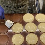 赤坂おぎ乃 和甘 - 銅板で焼き上げる