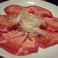 飛騨牛一頭家 馬喰一代 長良本家 - タン塩