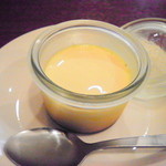 自家製濃厚プリン